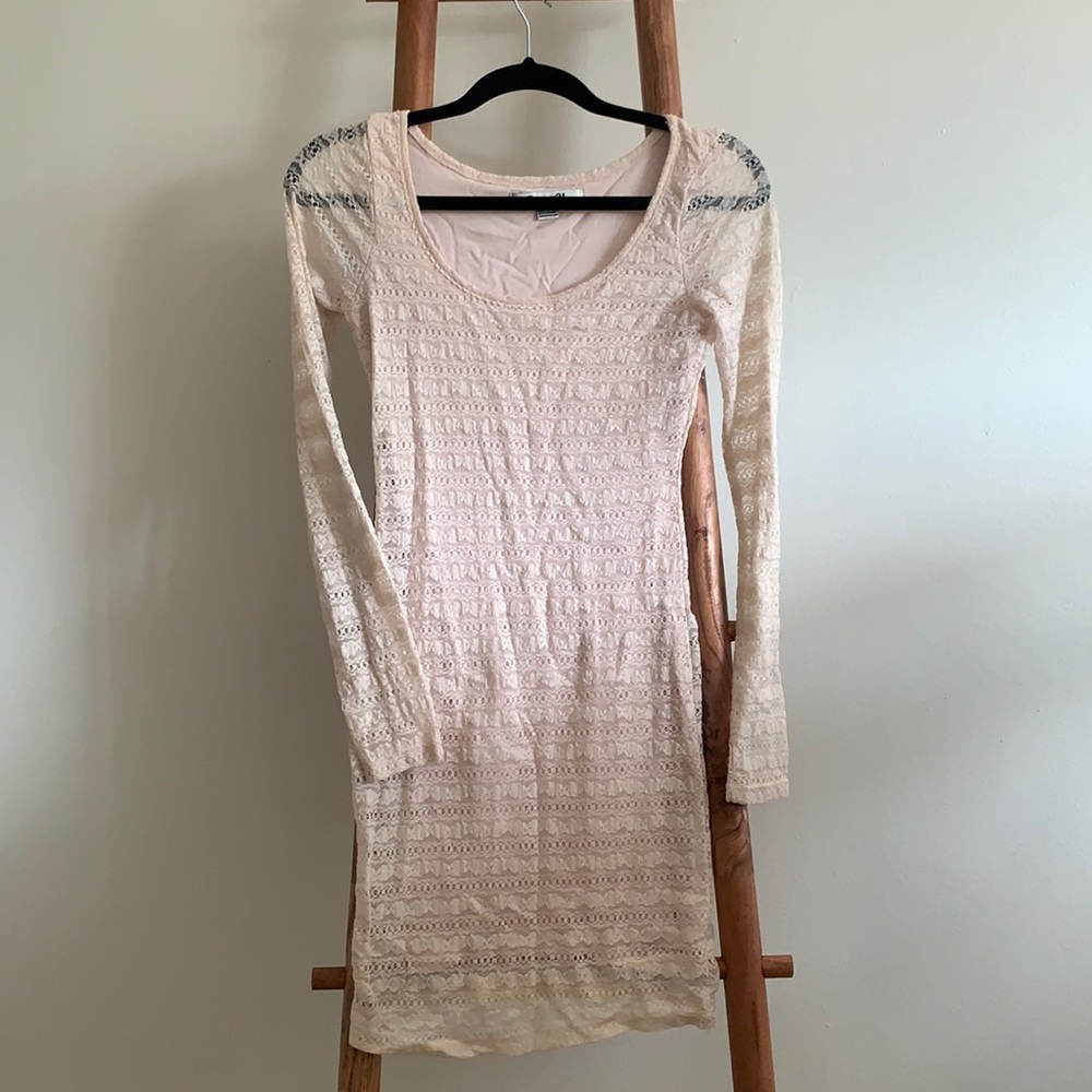 Lace off white fitted dress